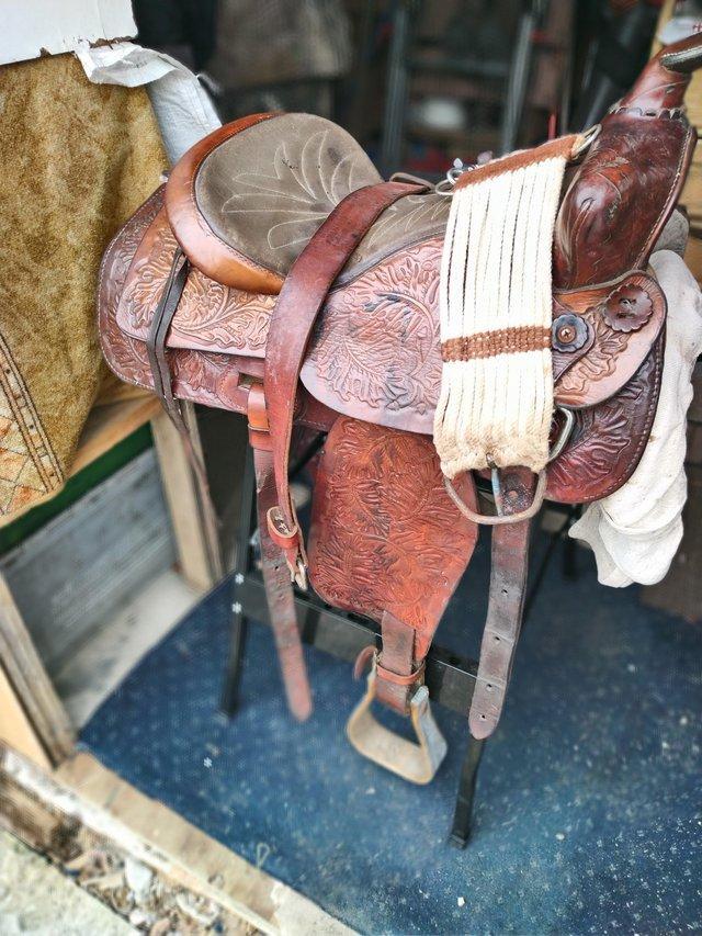 Preview of the first image of Western horse saddle (working).