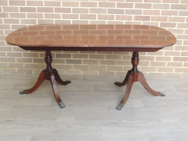 Preview of the first image of Beresford & Hicks Extendable Dining Table (UK Delivery).