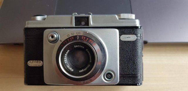 Image 2 of Vintage Ilford Sportsman 35mm camera