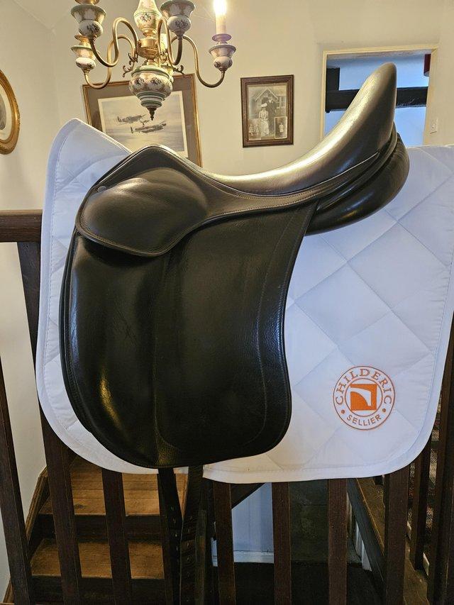 Preview of the first image of Childeric DAC Dressage Saddle, black, size 17.5".