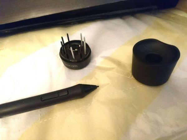 Image 4 of Wacom Intuos Pro Small Tablet