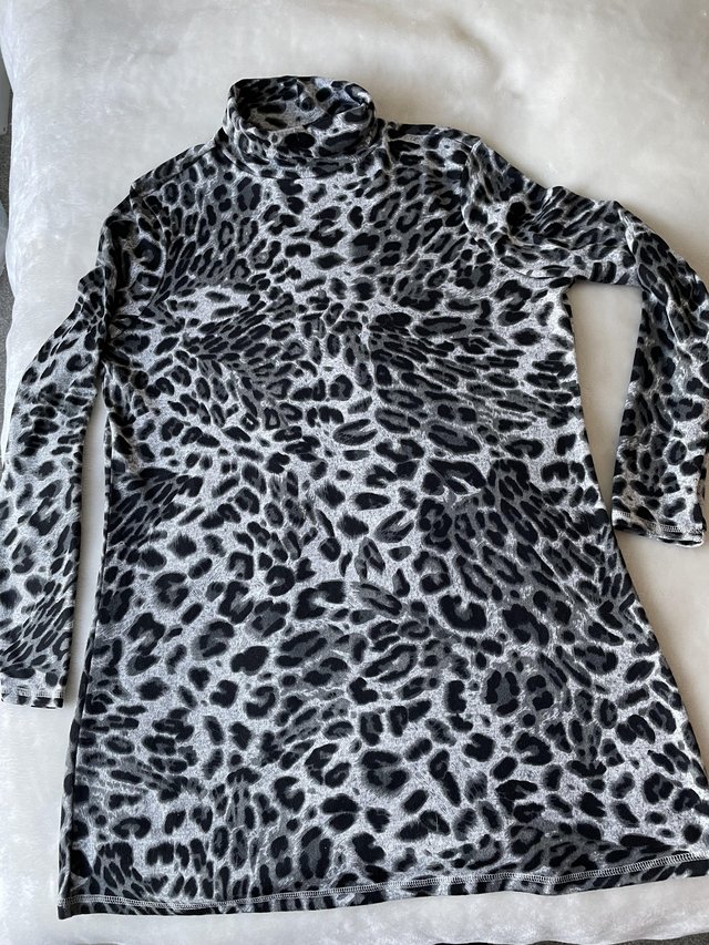 Preview of the first image of Animal print dress/tunic size 12 Tu brand.