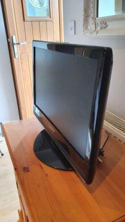 Image 2 of Matsui 22" TV with DVD & Freeview. PC VGA HDMI