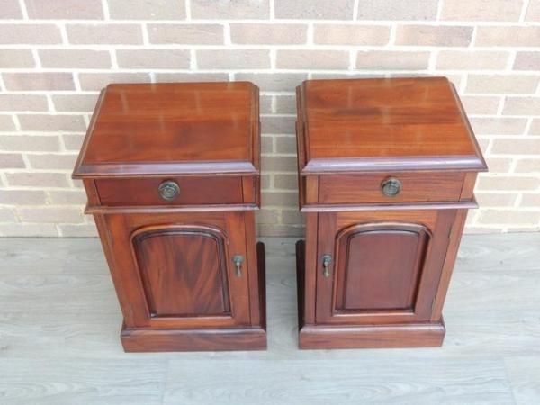 Image 9 of Pair of Mahogany Tall Bedside Cabinets (UK Delivery)