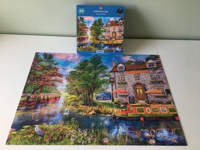 Preview of the first image of Gibson 1000 piece jigsaw titled Riverside Inn..