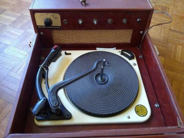 Image 2 of Vintage Liberty portable record player