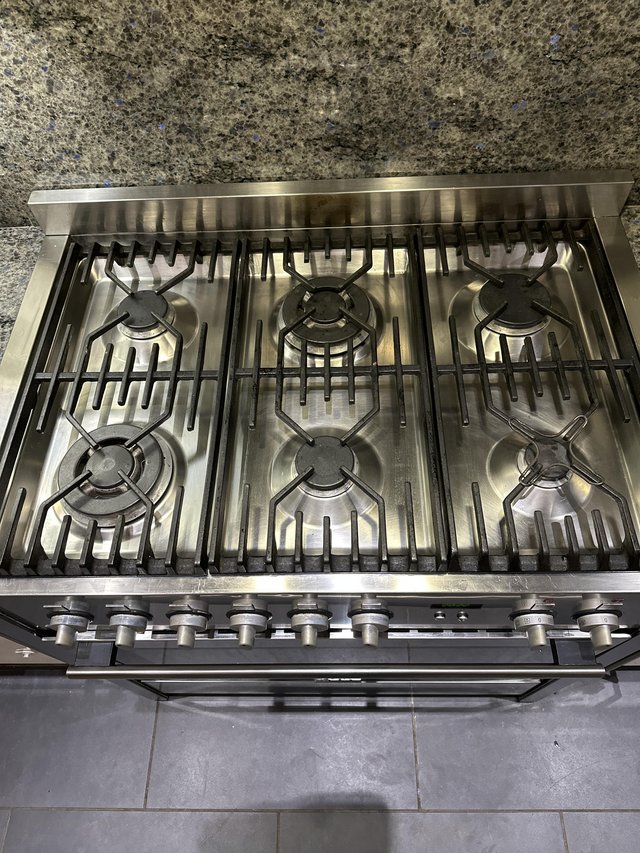 Preview of the first image of Neff range cooker for sale..