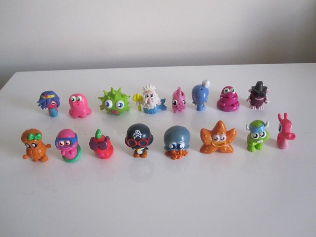 Preview of the first image of Moshi monsters figure bundle 8.