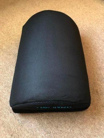 Image 1 of HUANUO NON SLIP FOAM FILLED FOOTSTOOL / POUFFE -NEW