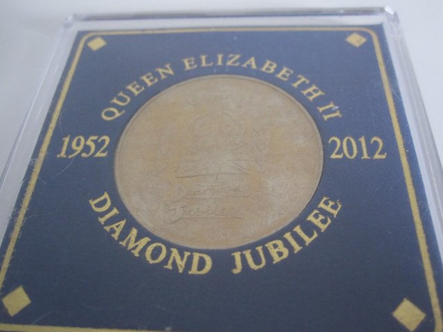 Preview of the first image of Queen Elizabeth II diamond jubilee coin.