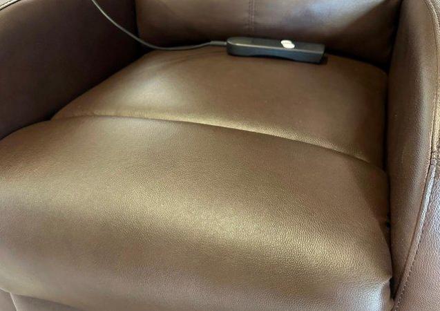 Image 5 of ELECTRIC RISER RECLINER CHAIR BROWN LEATHER CHAIR ~ DELIVERY
