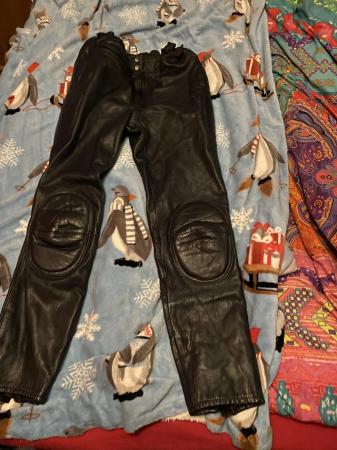 Image 2 of Men’s padded motorcycle trousers size 38