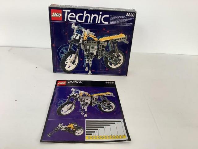 Preview of the first image of Lego Technic 8838 motorbike.