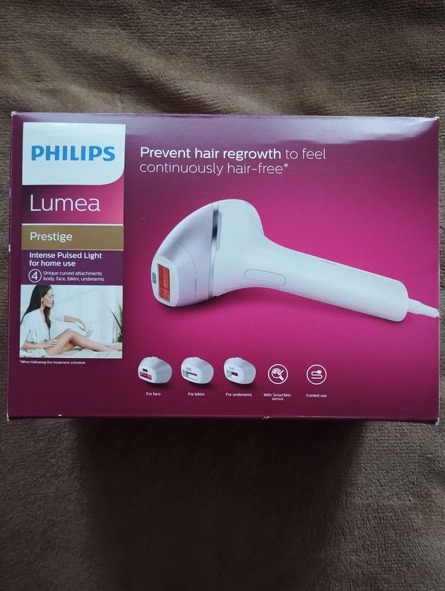 Preview of the first image of Philips Lumea prestige IPL.