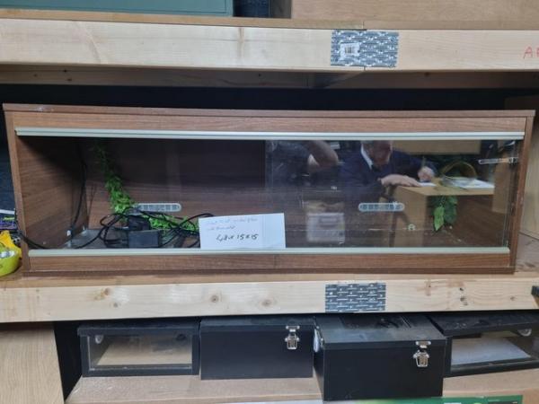 Image 5 of Many vivariums good prices lots of spare kit