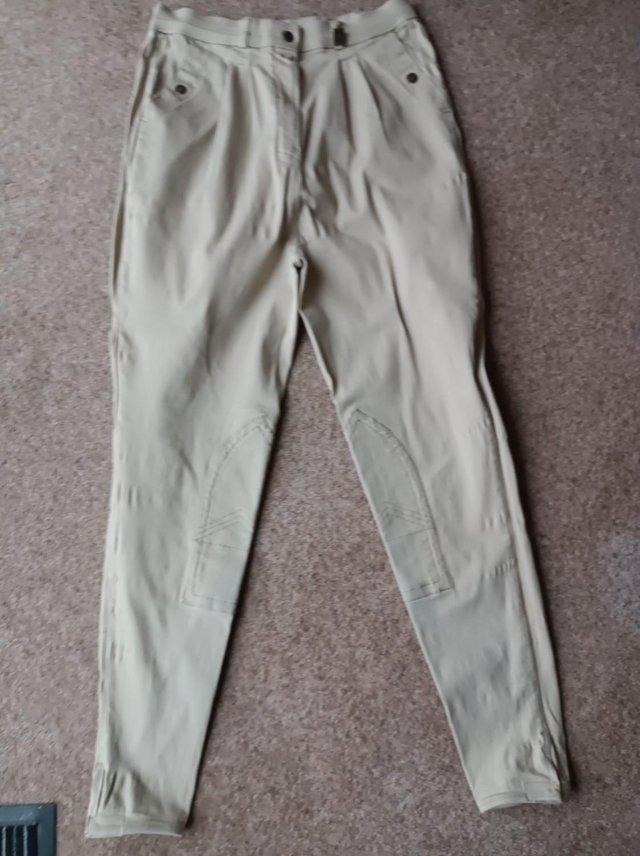 Preview of the first image of For sale: Ladies Dublin breeches, beige colour, size 32".