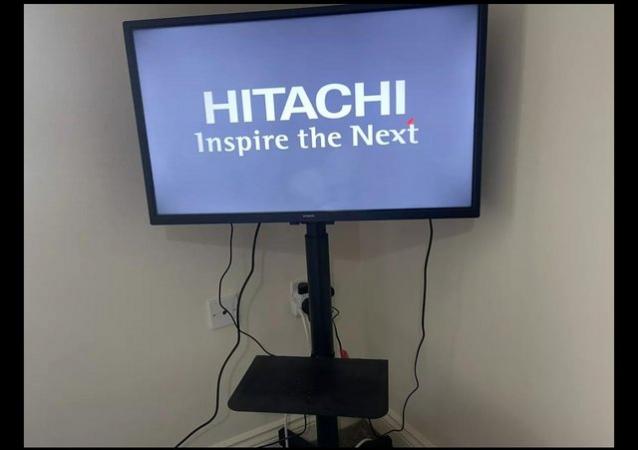 Image 1 of HITACHI 32" SMART TV With , HD, Freeview Play & USB 32HEV200