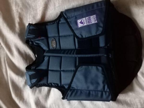 Image 2 of Beta 2009 XL child's back protector USG nearly new