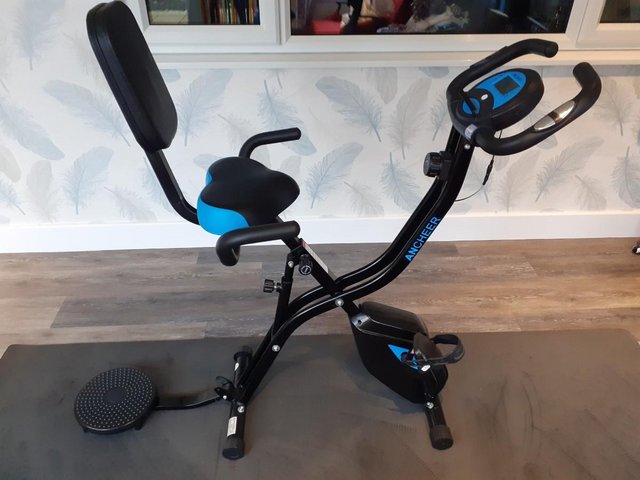 Preview of the first image of for sale new home gym bike with spin plate.