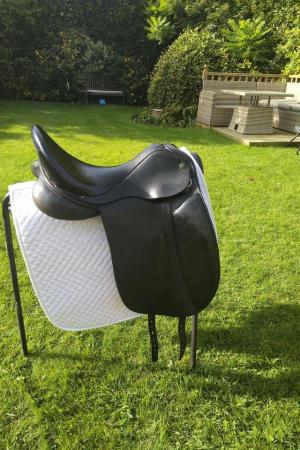 Image 1 of Dressage saddle - ideal Jessica shape