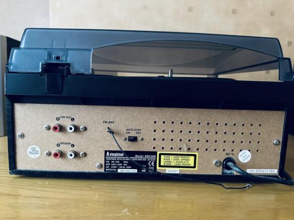 Image 3 of A Steepletone CD/MP3/3 speed turntable stereo system