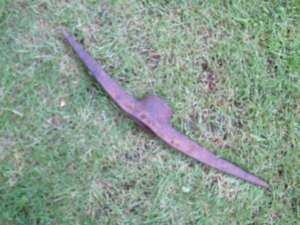 Image 1 of Pick axe head (requires a handle)