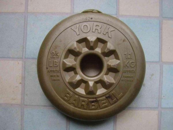 Image 1 of York barbell 1.1Kg (2.5lb) just the one