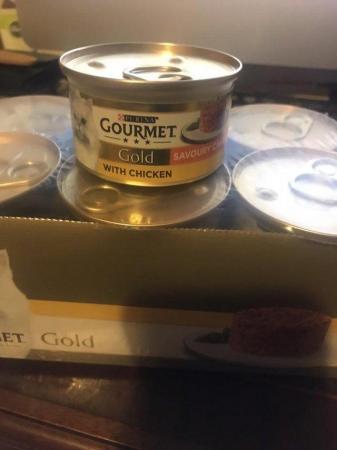 Image 4 of Gourmet Gold Adult Wet Cat Food Savoury Cake Chicken12 x 85g
