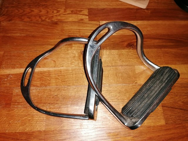 Preview of the first image of 5" bent leg stirrup irons with treads.