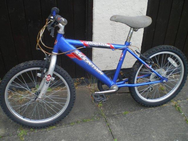 Boys Mountain Ridge Fugitive bike - £15