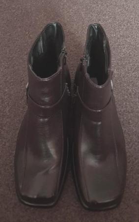 Image 2 of Ladies Brown Zip Up Ankle Boots By Comfort Walkers - Sz 5