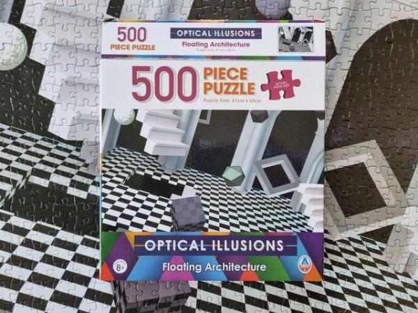 Image 3 of 500 piece jigsaw called OPTICAL ILLUSIONS FLOATING ARCHITECT