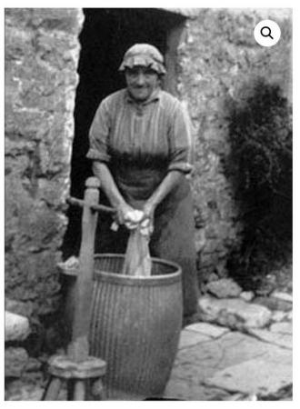 Image 5 of VERY RARE vintage 1930’s original washing dolly tub