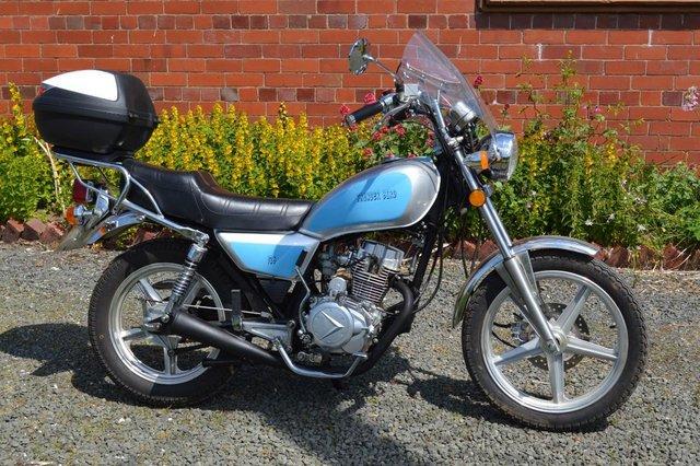 Preview of the first image of Direct Bikes 125cc Thunderbird, Excellent condition..