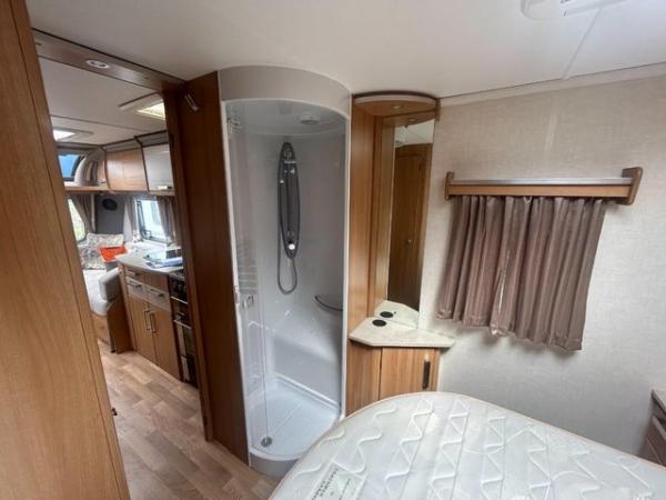 Image 16 of Coachman VIP 545, 2013 4 berth caravan *island bed*
