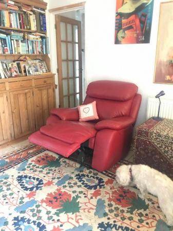 Image 2 of A pair of Red quality leather reclining armchairs as new