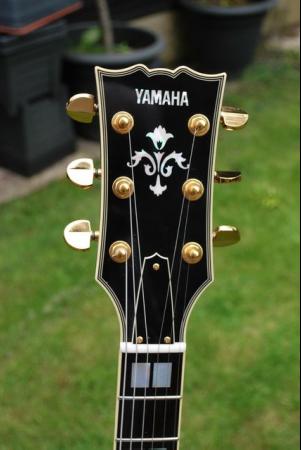 Image 3 of YAMAHA SA2200 Archtop electric Guitar