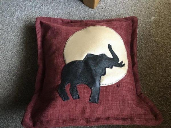 Image 2 of Elephant cushion and cushion pad