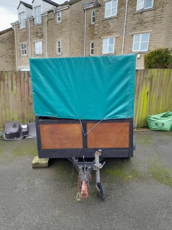 Image 3 of Twin wheeled  trailer with cover