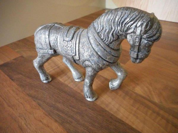 Image 2 of A LOVELY SHIRE HORSE ORNAMENT C 1979