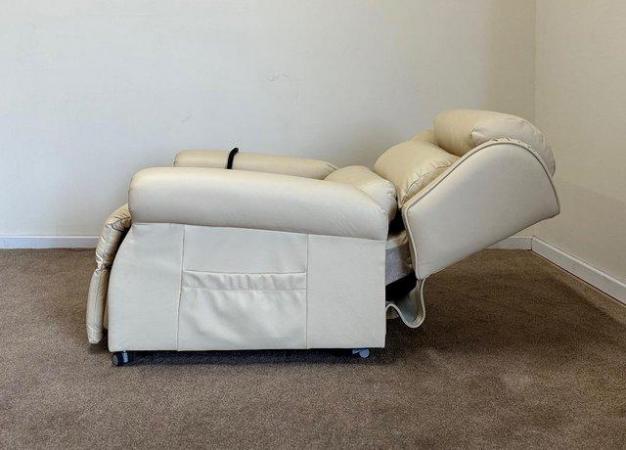 Image 11 of ELECTRIC RISER RECLINER DUAL MOTOR CHAIR LEATHER CAN DELIVER