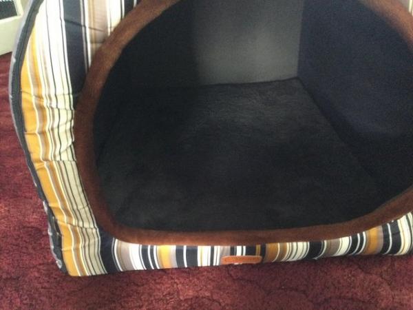 Image 3 of Dog Kennel /Bed, fabric/foam structured, Extra Large