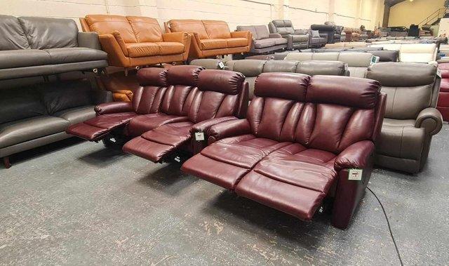 Image 9 of La-z-boy Georgina burgundy leather electric 3+2 seater sofas