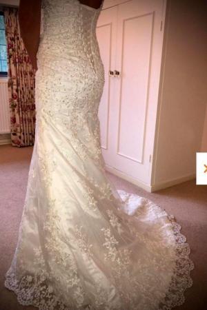 Image 2 of Exquisite Beaded, Ivory Lace Wedding Gown / Dress - £130 ono