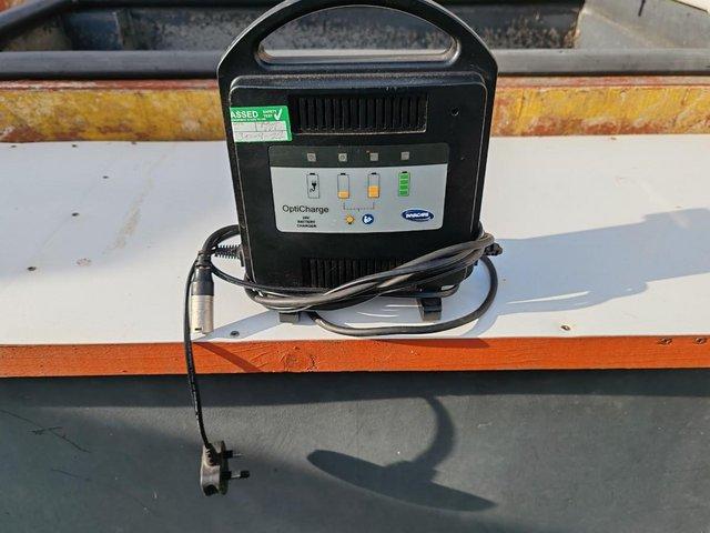 Preview of the first image of MOBILITY SCOOTER CHARGER DELUXE 8 AMP 24 VOLT.