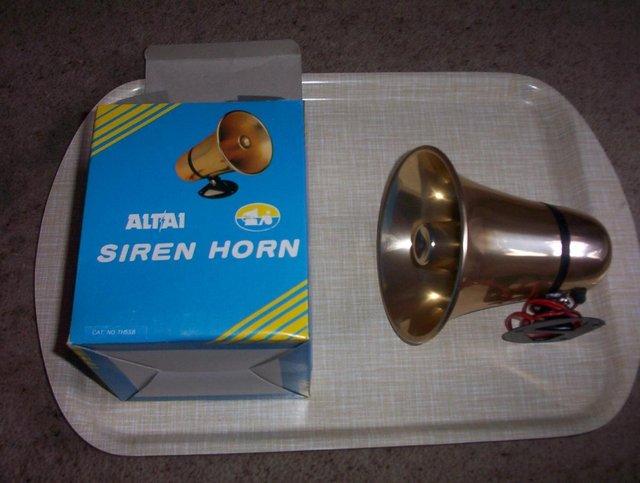 Preview of the first image of Altai Siren Horn 1 boxed 1 damaged. L122,181,182.