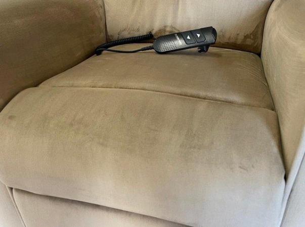 Image 5 of LUXURY ELECTRIC RISER RECLINER BROWN CHAIR ~ CAN DELIVER