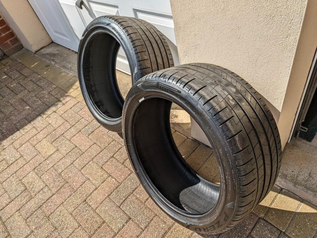 Preview of the first image of BMW F90 M5 Tyres good condition.