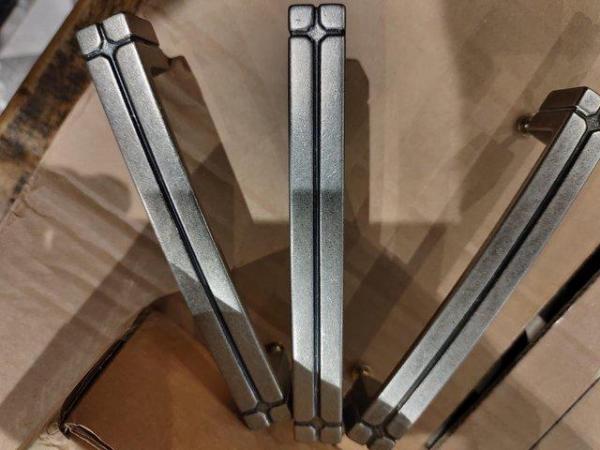 Image 1 of Solidmetal good kitchen handles
