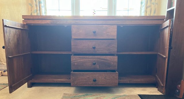 Image 1 of Solid wood sideboard, 2 doors, 4 drawers